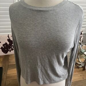 LNA Clothing grey basic long sleeve top size medium